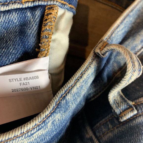 J. Crew Women's Vintage Slim Straight Raw Hem Jeans Medium Wash Size 32P 9551 - Picture 11 of 16